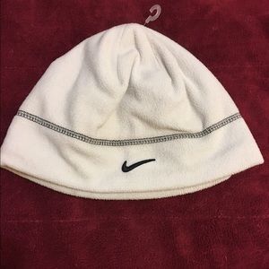 Nike Youth Light Gray Beanie | NWOT | Fits Ages 8–20| Unisex